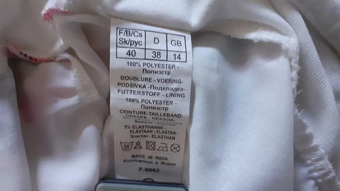 Ensemble jupe et blouse taille 40 - photo numéro 3