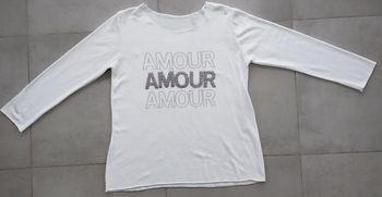 Sweat femme Amour (taille M) en très bon état