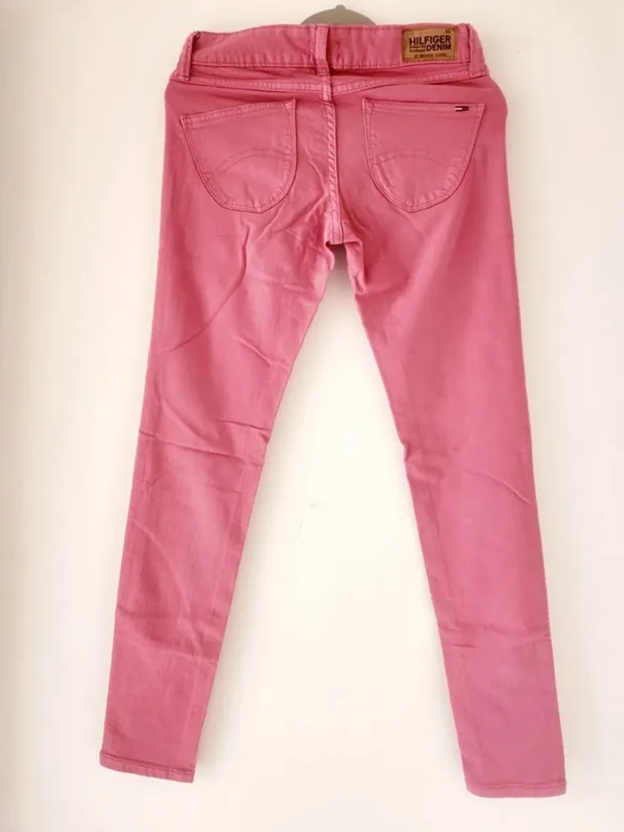 Jean skinny Tommy Hilfiger – Modèle Sophie – Taille W26 L30 – Couleur rose shocking - photo numéro 2