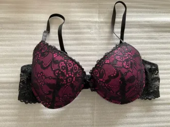 Soutien-gorge noir et Fuschia Manoukian