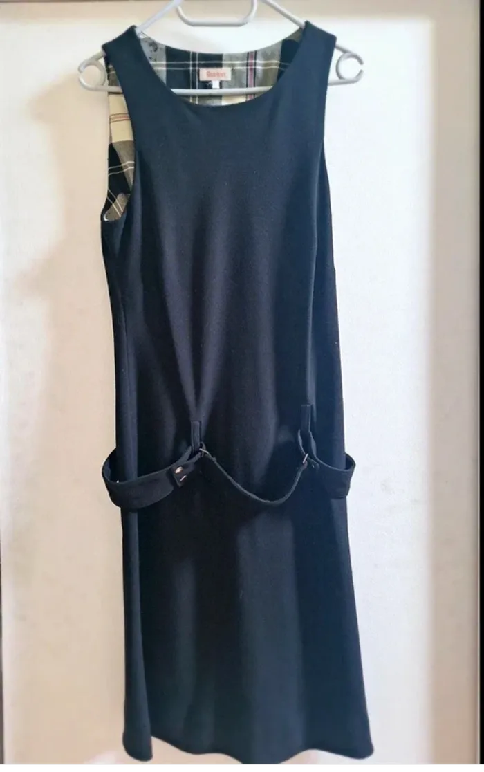 Robe noire  automne  Hiver T40-42