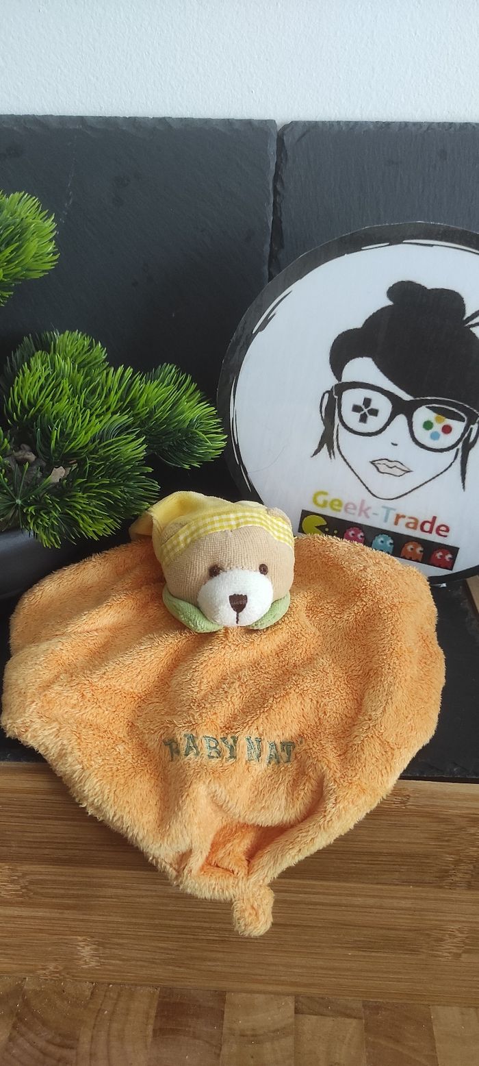 Ours baby nat' doudou plat carré orange vert bonnet ancien Marron beige carreaux