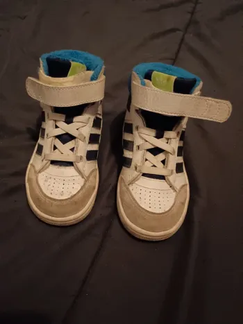 Basket adidas