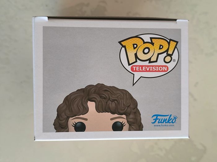 Funko Pop! Stranger Things Nancy 1460 - photo numéro 8
