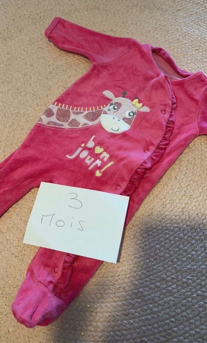 Lot de pyjamas - photo numéro 3