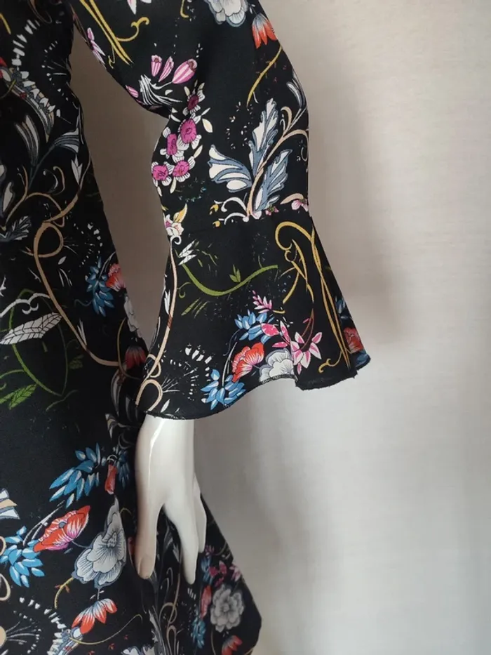 Robe fleurie - photo numéro 4