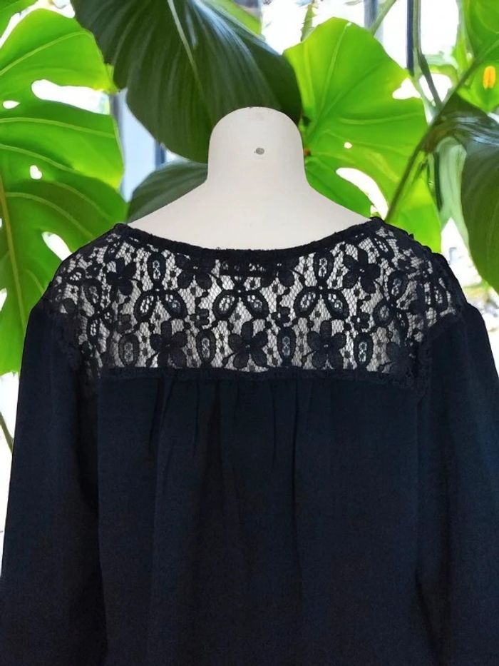 Blouse en dentelle marine - photo numéro 7