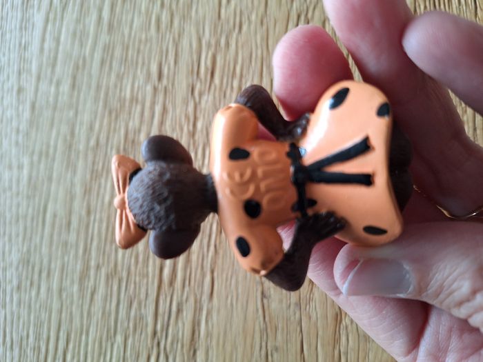 figurine publicitaire lessive omo singe robe orange - 1996 - photo numéro 2