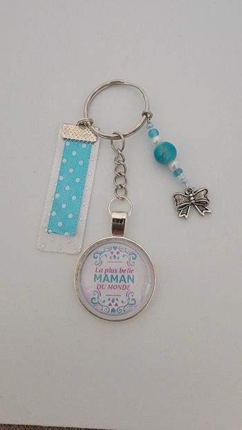 Cadeau maman, porte clé message " la plus belle maman du monde "