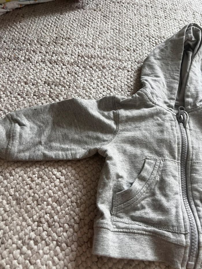 Gilet 3 mois - photo numéro 2