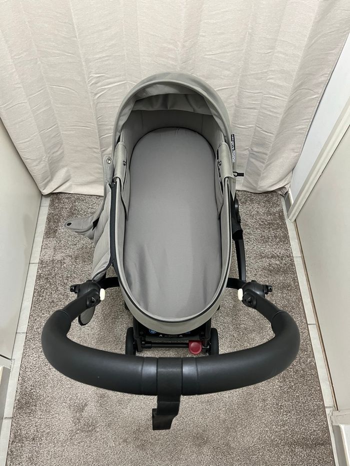 Poussette YOYO avec nacelle et pack 6+ gris - photo numéro 2