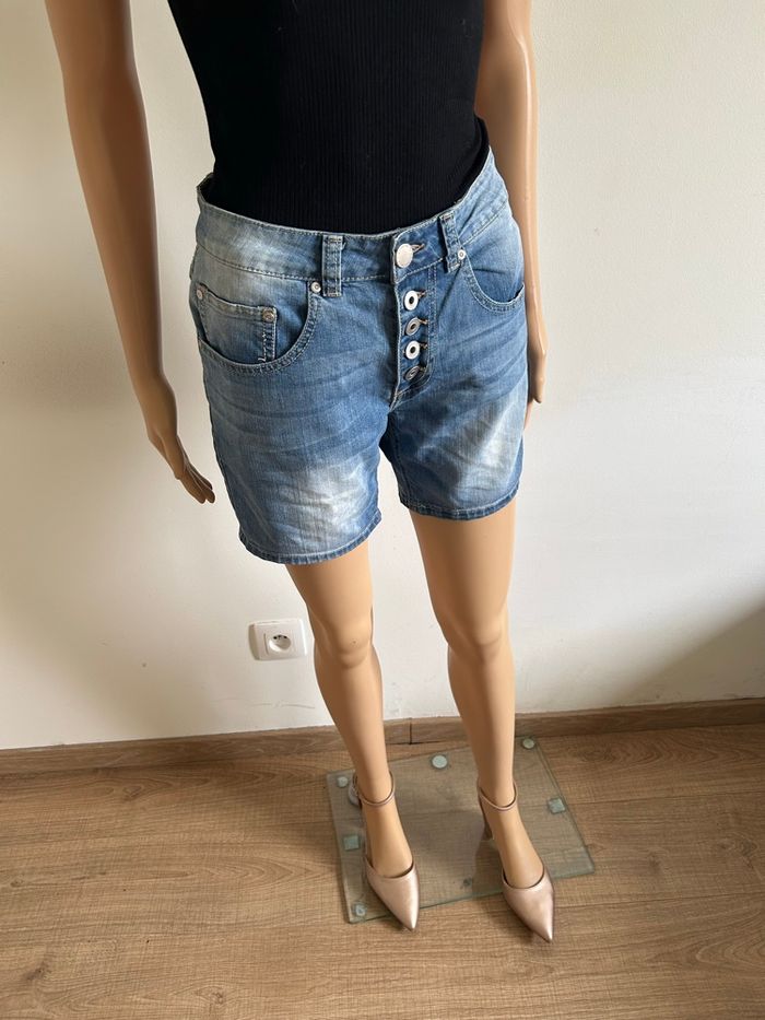 Short en jean Morgan taille 36 TBE (taille grand) - photo numéro 2