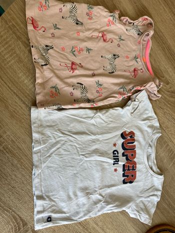 Lot 2 t-shirt 24 mois