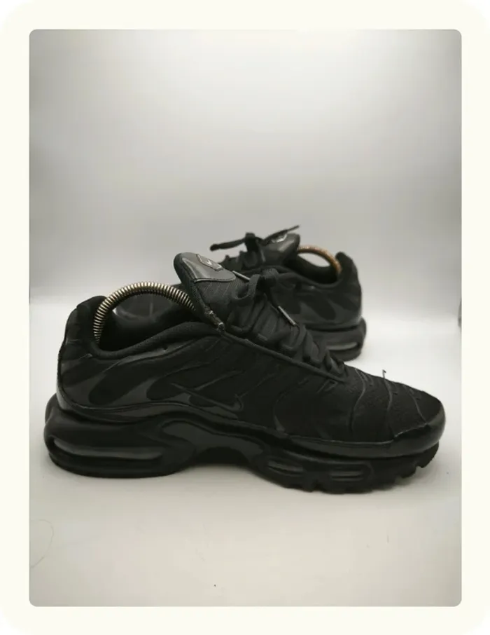 Baskets Homme Nike Tn air max plus triple noir Taille 44 - photo numéro 2