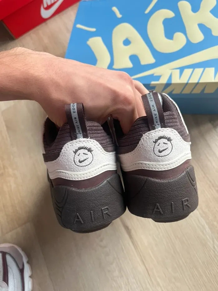 Nike X Travis Scott Zoom Field Jaxx Leche Blue Taille 39 - photo numéro 4
