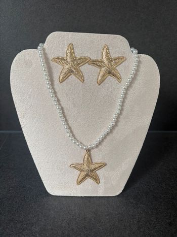 Ensemble doré étoile de mer avec perles – collier + boucles assorties