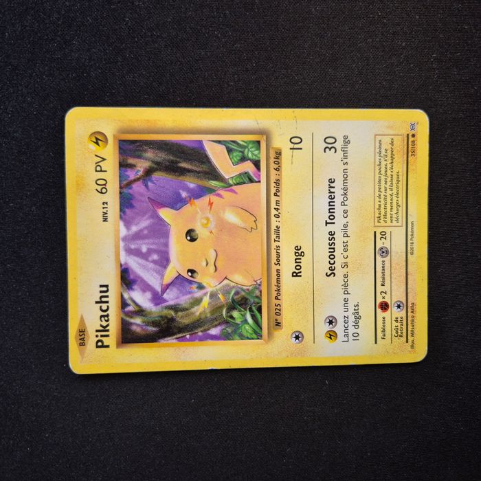 Carte Pokemon : Pikachu - Evolutions