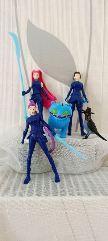 5 figurines Kpop Démon Hunters 