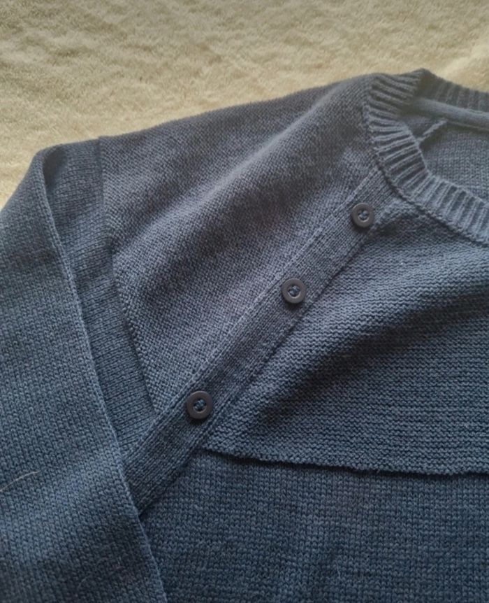 Pull bleu marine - photo numéro 5