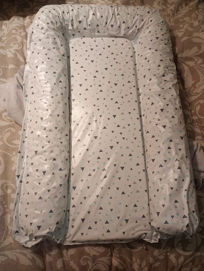 Matelas à langer avec housse - photo numéro 2