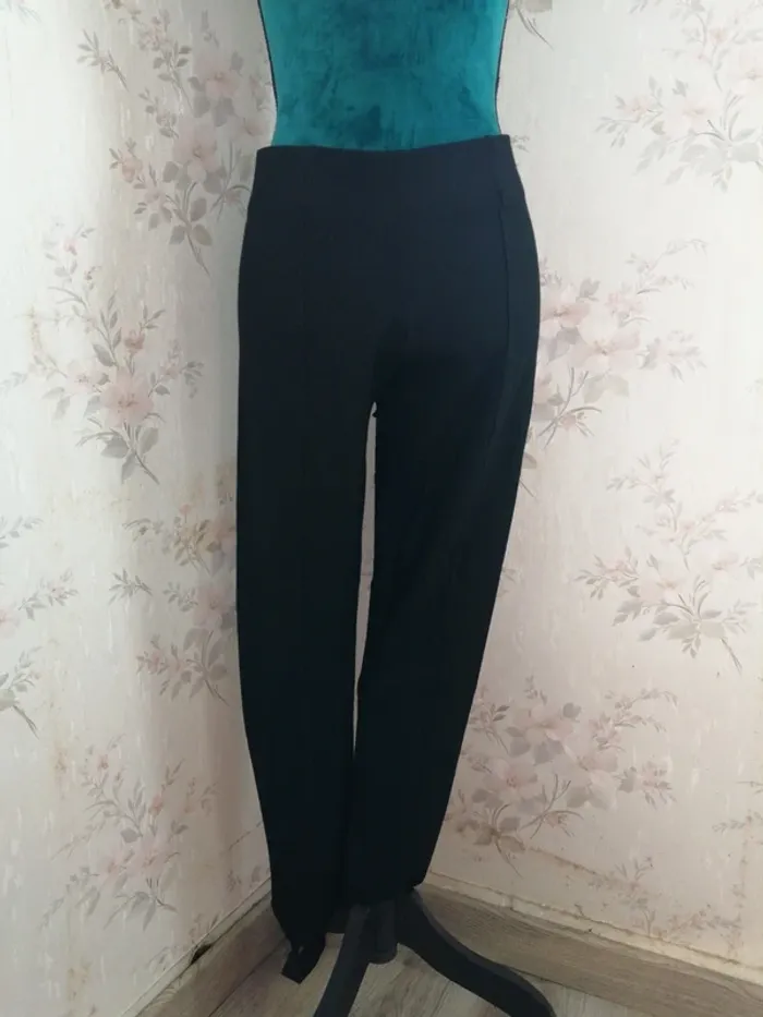 Pantalon fuseau noir avec lignes sur le devant et le derrière / H&M / (M) - photo numéro 2