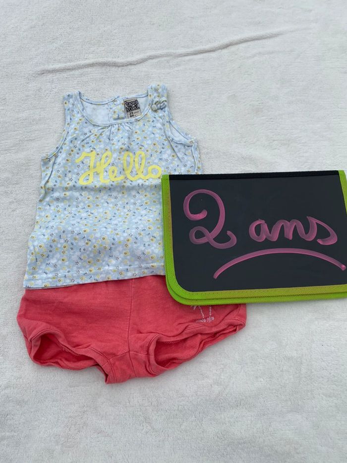 Bel ensemble short creeks débardeur tape à l’œil 2 ans