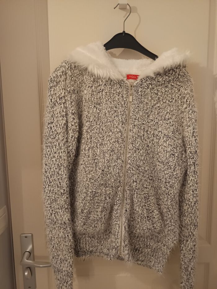 Long gilet chaud à capuche