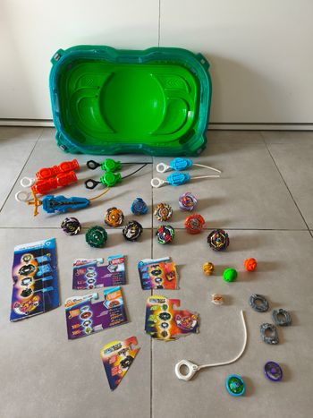 Lot toupie et arène Babybel