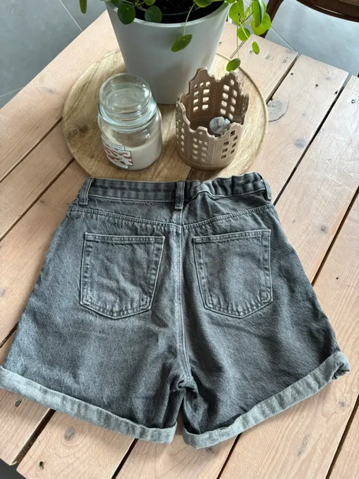 Short Mom taille 9/10 ans - photo numéro 6