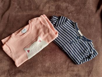 Lot 2 gilet/pull légers 12 mois