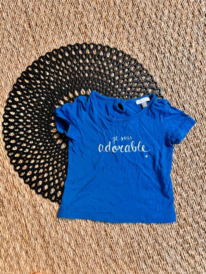 Tes shirt bleu électrique