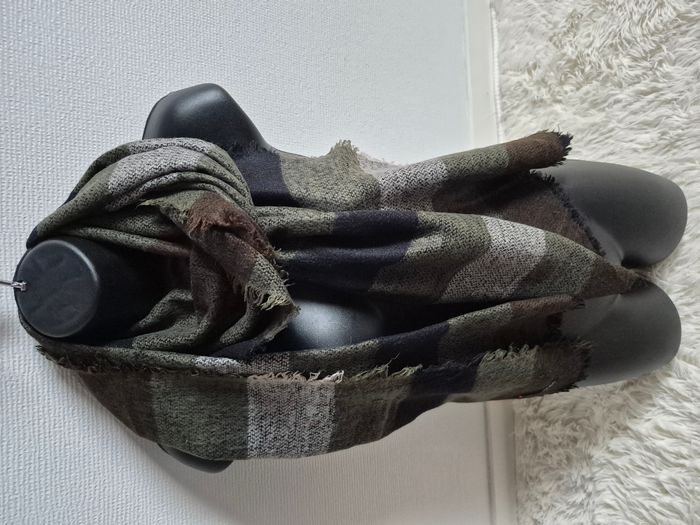 Echarpe Replay kaki/noire - Neuve