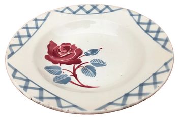 Années 1920 Assiette creuse  Badonviller France Demi-Porcelaine