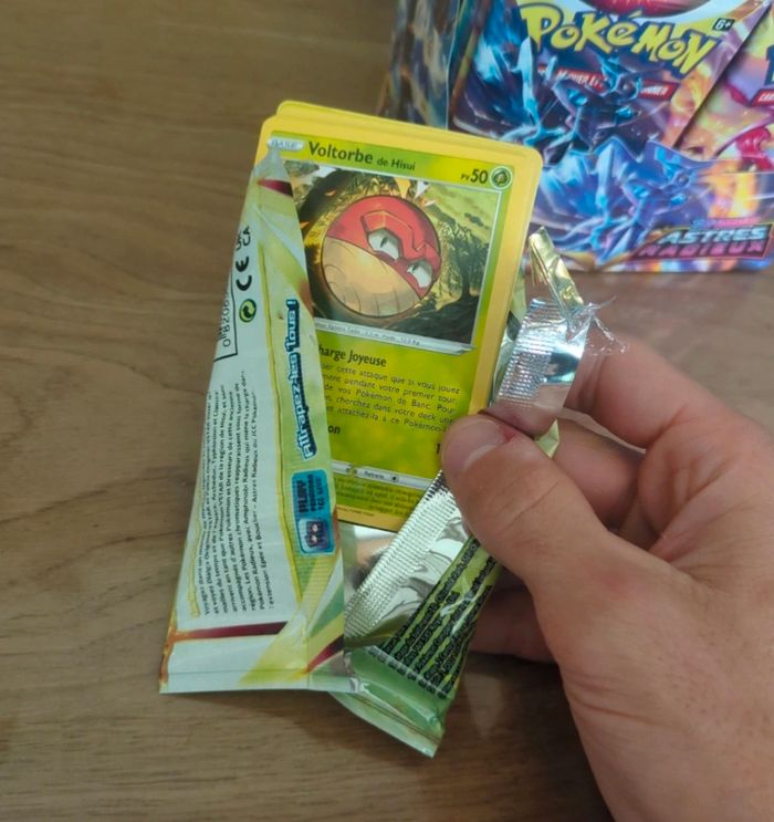 Display pokémon non officielle ⚠️ - photo numéro 6