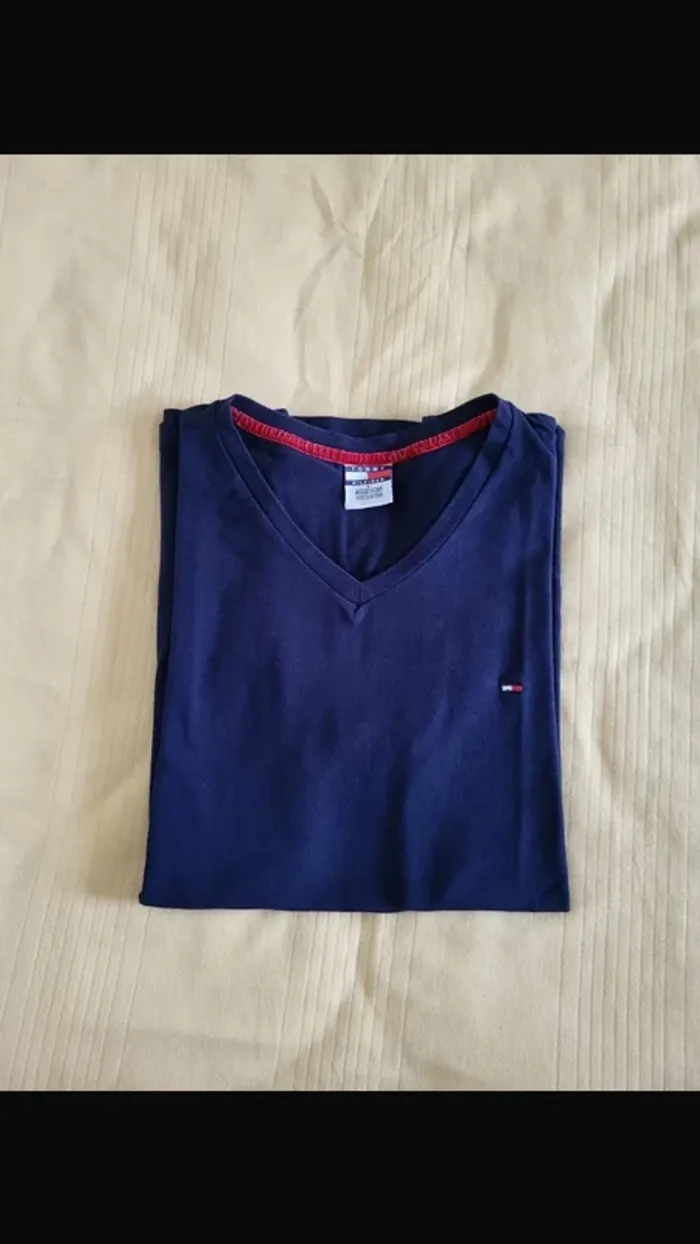 T-shirt Tommy Hilfiger taille M col V