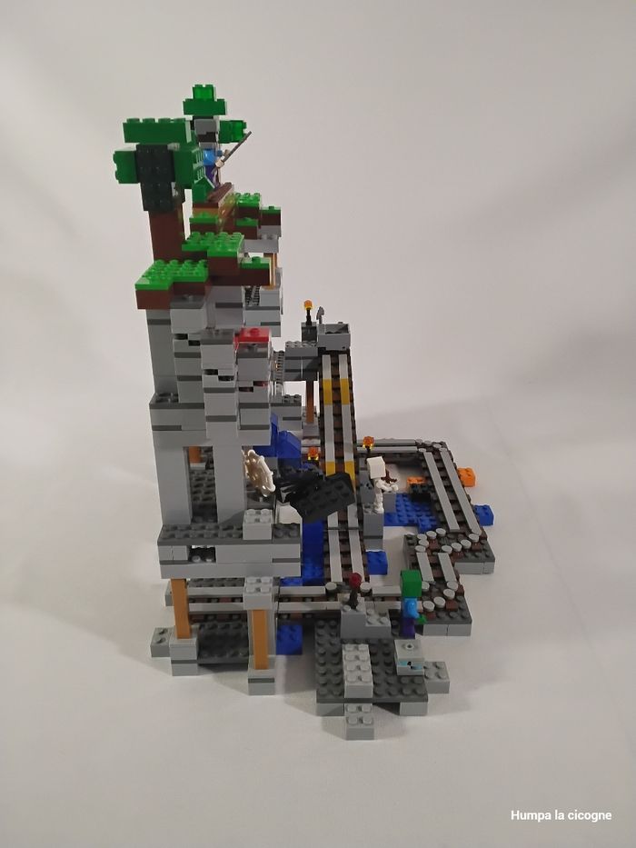 Lego Minecraft 21118 (M402) - photo numéro 8