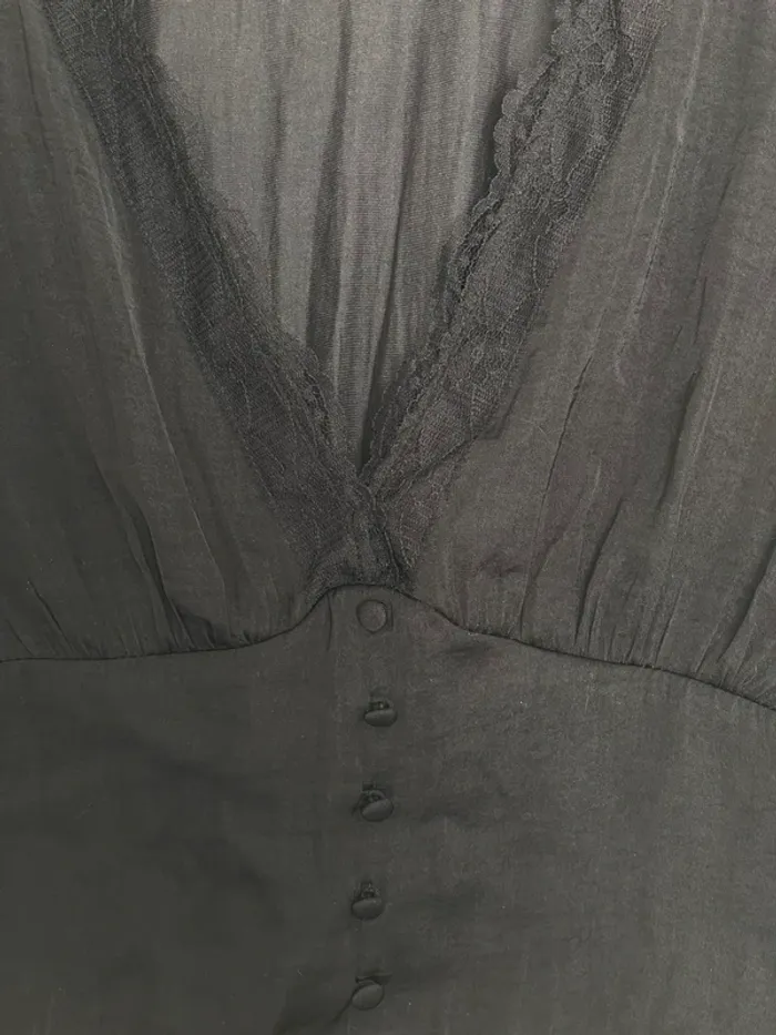 Blouse noire dentelle - photo numéro 2