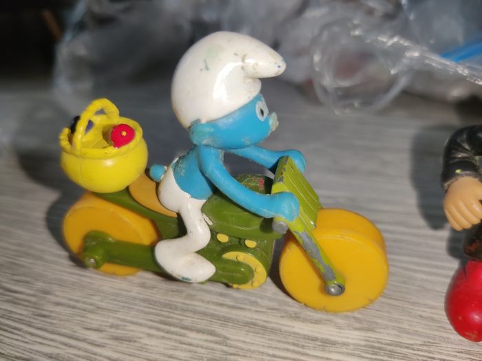 Anciennes figurines Schtroumpfs - photo numéro 2