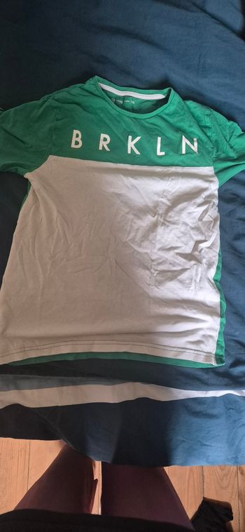 Tee shirt