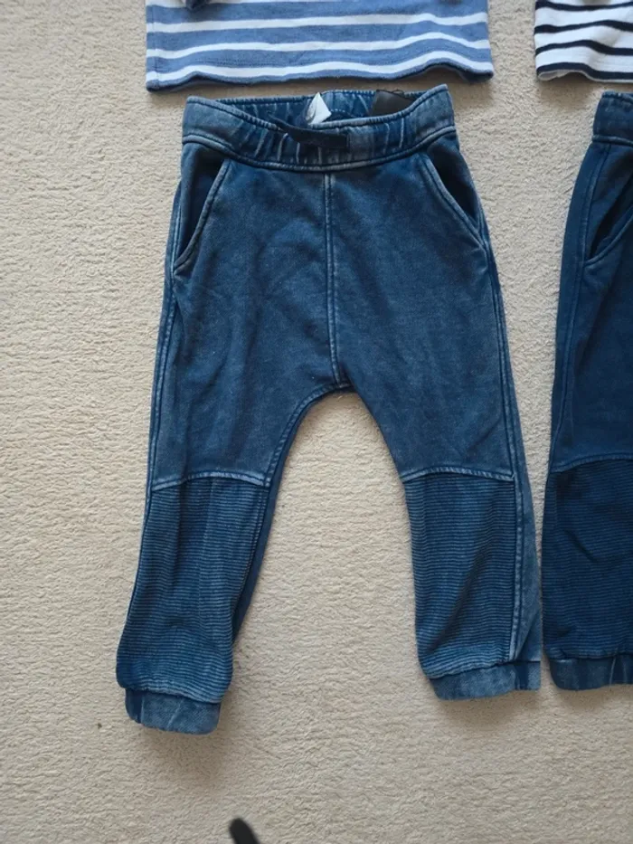 18/24 mois lot 2 joggings h&mavec marinieres - photo numéro 3