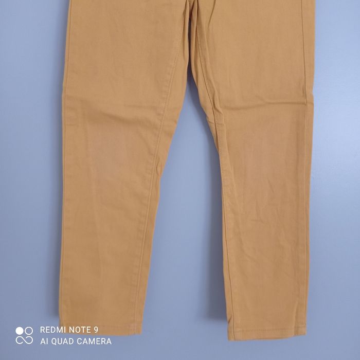 Pantalon ocre 7ans - photo numéro 3