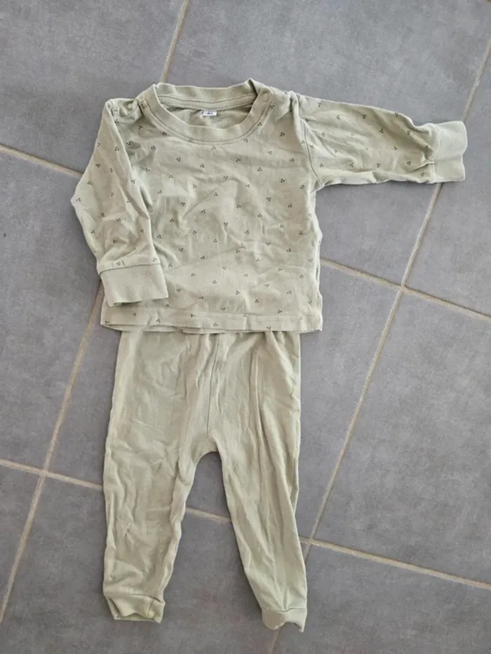 Pyjama 2 pièces kaki