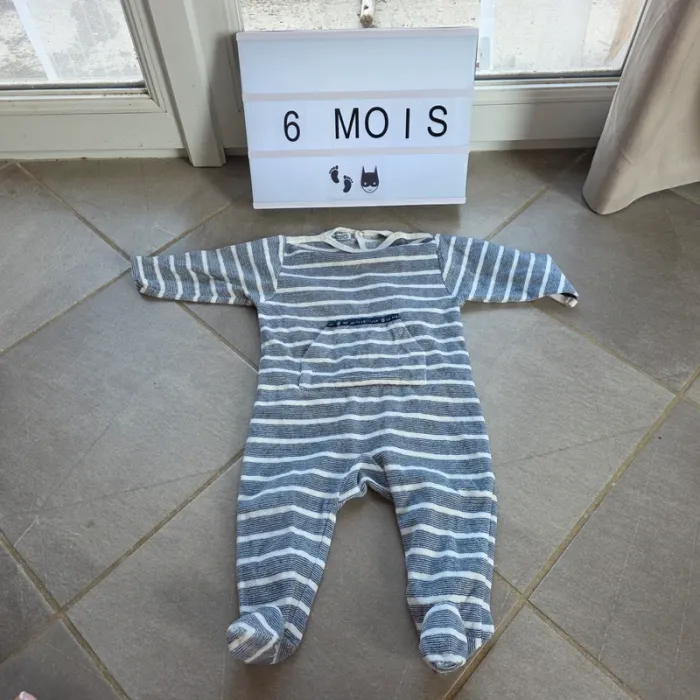 Lot vêtements 6 mois - photo numéro 13