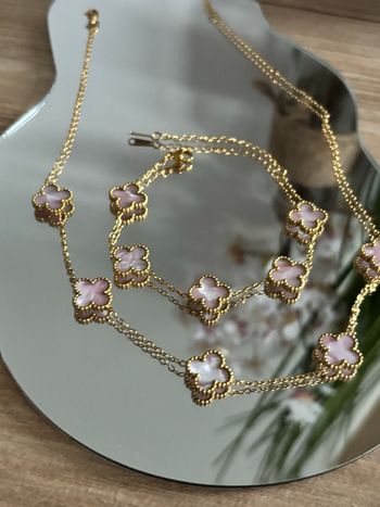 Bijoux Trèfle – Bracelet + Collier – Neufs dans leur emballage 