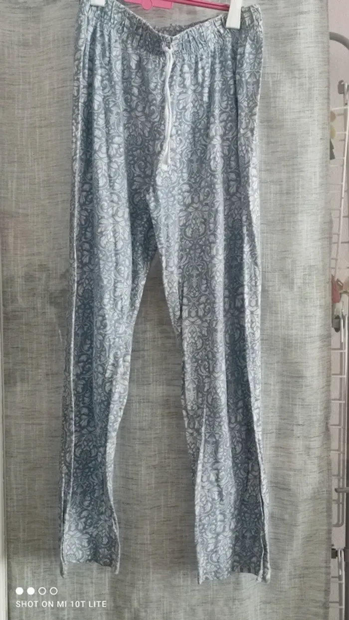 Pantalon de pyjama bleu et blanc love to lounge