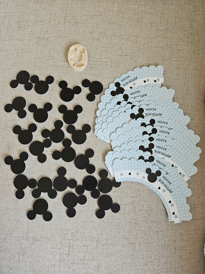 Lot décorations de fête Mickey