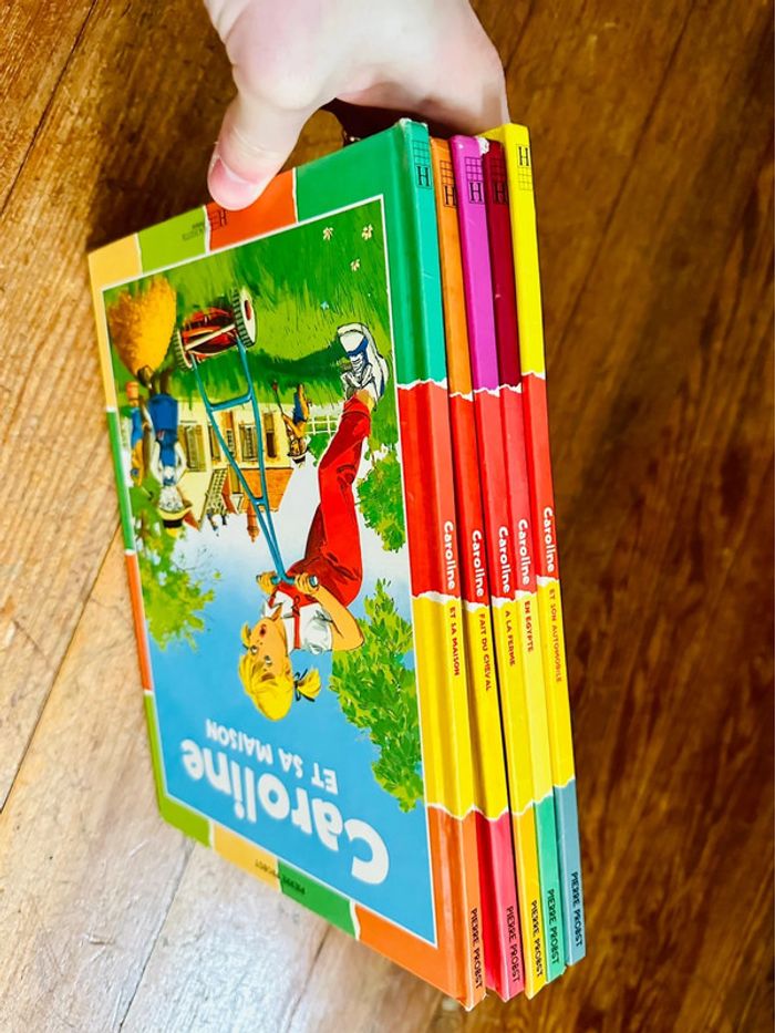 Lot de 5 albums Caroline livres couleurs bd Pierre Probst état satisfaisant - photo numéro 2