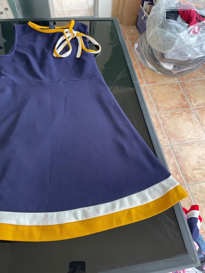 Très belle robe de la marque Shein en taille L - photo numéro 5