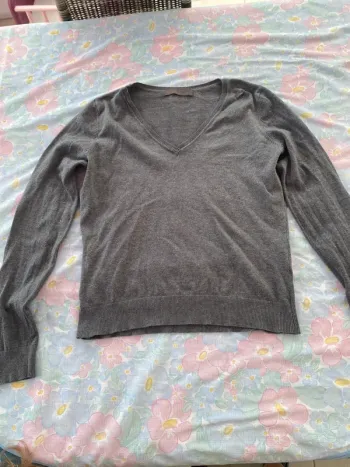 Pull cache-cache taille 4