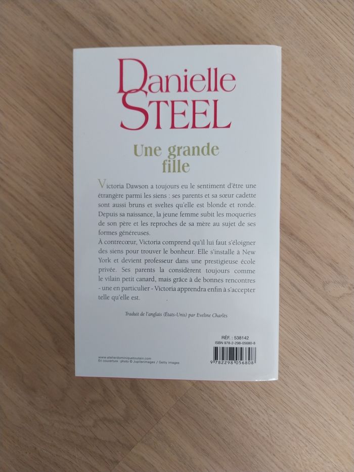 Une grande fille - photo numéro 2